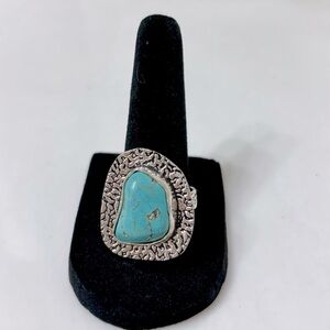 Beautiful Ring 💍- size 8.5